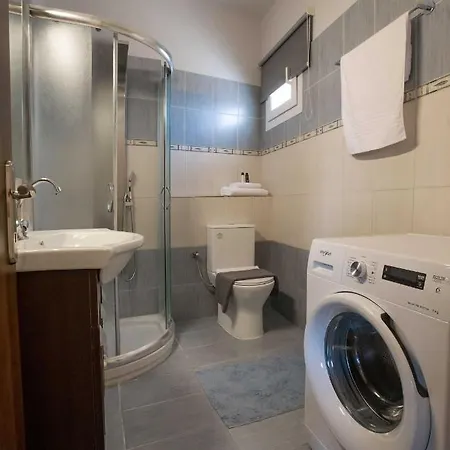 Spacious House With Extraordinary View In Corfu Neochorakion