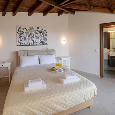 Daire Spacious House With Extraordinary View In Corfu