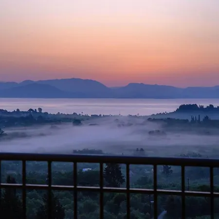 Daire Spacious House With Extraordinary View In Corfu