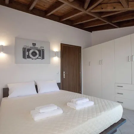 Spacious House With Extraordinary View In Corfu * Neochorakion