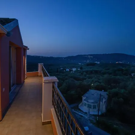 Spacious House With Extraordinary View In Corfu Daire Neochorakion