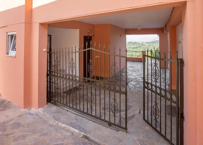 Spacious House With Extraordinary View In Corfu Neochorakion